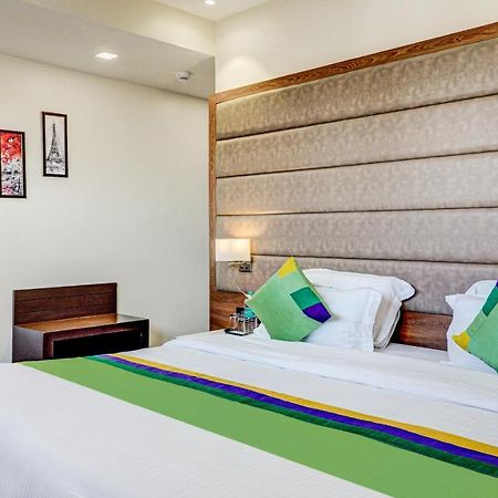 Hotel Sun Grand دهرادون المظهر الخارجي الصورة
