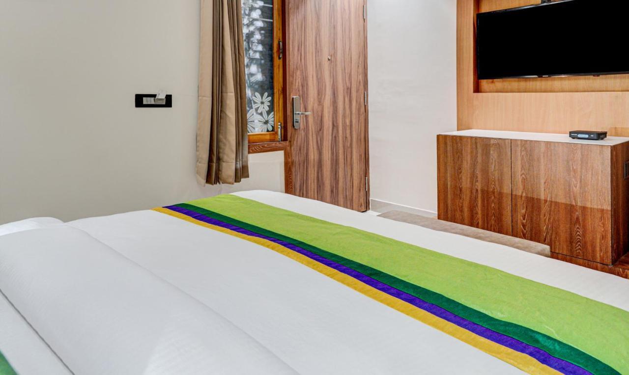 Hotel Sun Grand دهرادون المظهر الخارجي الصورة